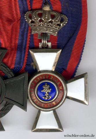 Oldenburg, Haus- und Verdienstorden, Ritterkreuz II. Klasse mit der Silbernen Krone, an 2er Ordensschnalle
